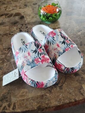 Mudd Floral Slide Sandals - White, Pink & Green